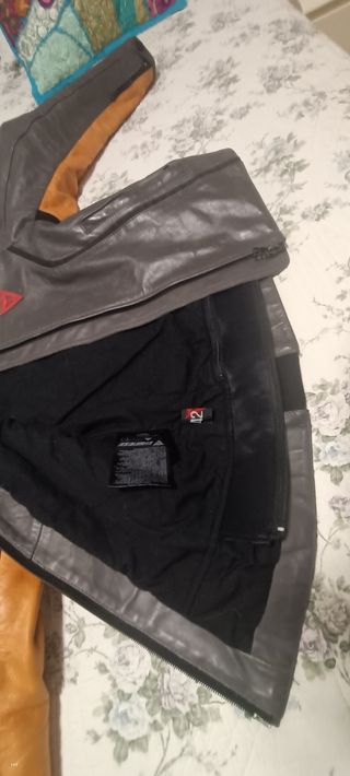 Cazadora cuero Dainese mujer