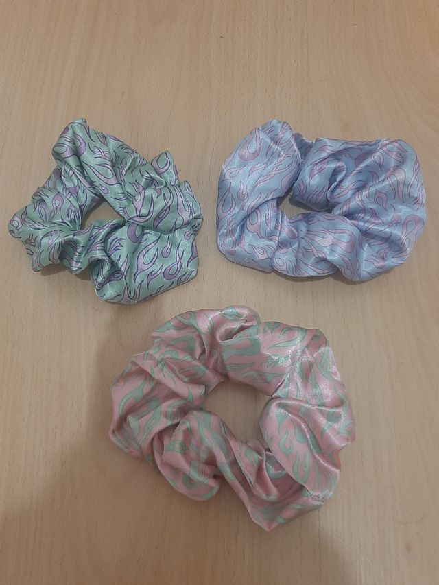 3 coleteros scrunchie para verano, colores pastel
