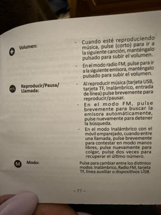 Altavoz portátil rojo