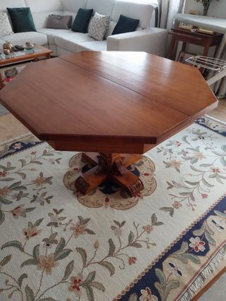 Mesa de Jantar Octagonal Antiga