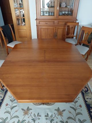 Mesa de Jantar Octagonal Antiga
