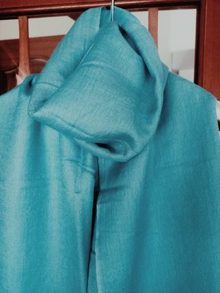 Chal o fular turquesa de algodón