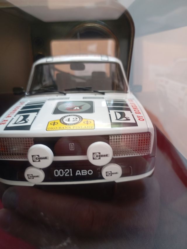 Auto Modelli 1:18 Prezzo per modello