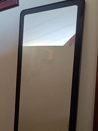 Espejo IKEA negro cuerpo entero