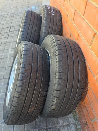 Llantas 15" VW Multivan T4 - Michelin