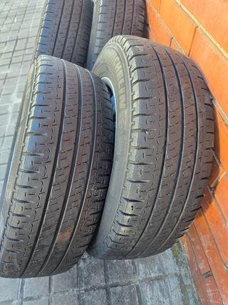 Llantas 15" VW Multivan T4 - Michelin