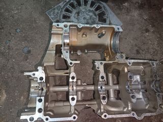 Yamaha R1 (98) también Suzuki sabag gs 500 etc