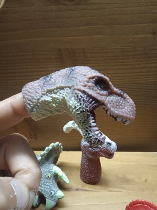 5 dinosauri da dito in gomma vintage