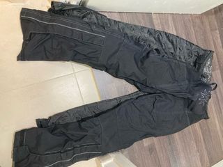 traje moto Miline Dakota S y casco arai