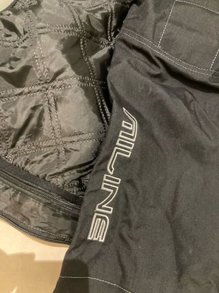 traje moto Miline Dakota S y casco arai