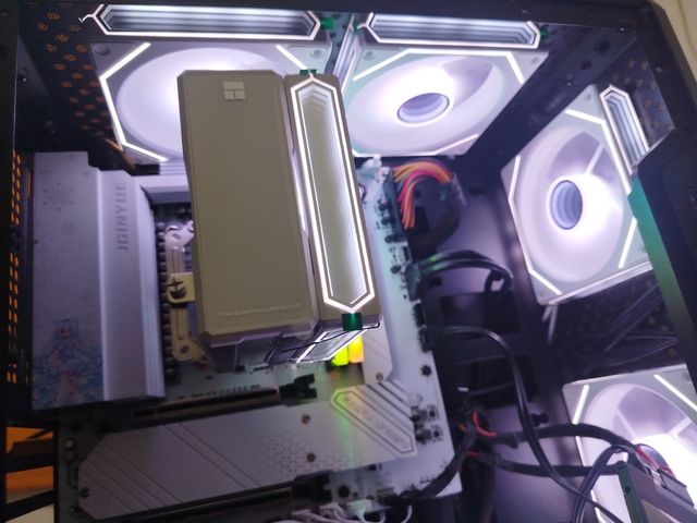 PC Ryzen 7 7700 Placa b650, 32GB RAM 6000 cl36