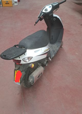 Daelim Cordi 50cc - Scooter
