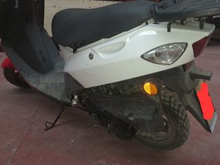 Daelim Cordi 50cc - Scooter