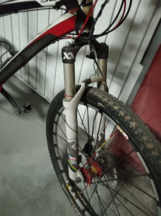 Bicicleta de carbono 26 pulgadas. Lapierre XC 900