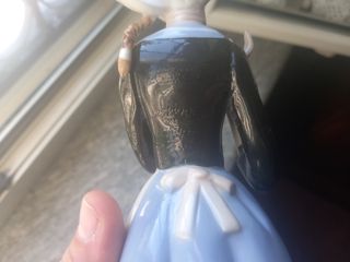 2 Statue Ceramica Dame Import Selection