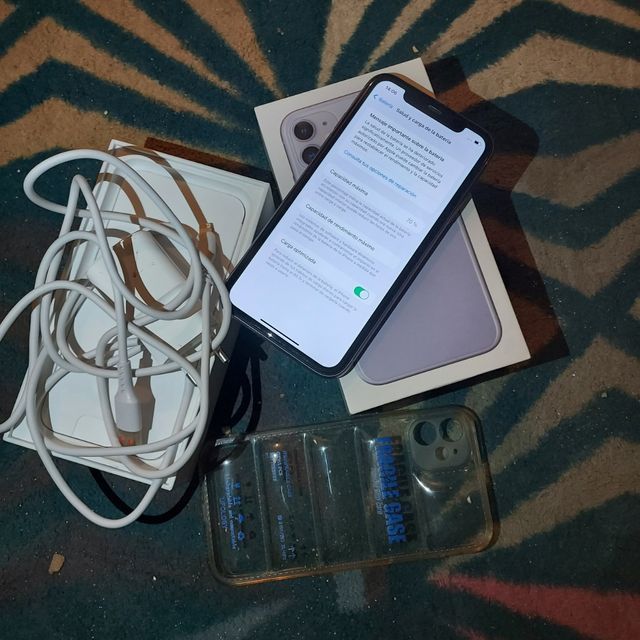 iPhone 11 - Smartphone seminuevo