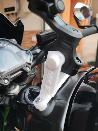 OFERTA!!!! Soporte móvil Quad Lock Kawasaki Z900