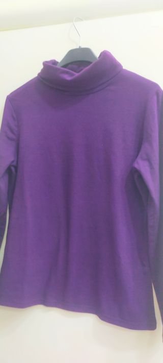Maglione collo alto viola