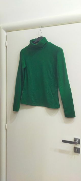 Maglione verde collo alto donna