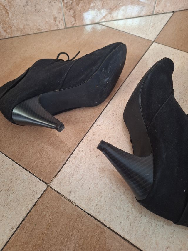 Botines negros terciopelo -talla 41