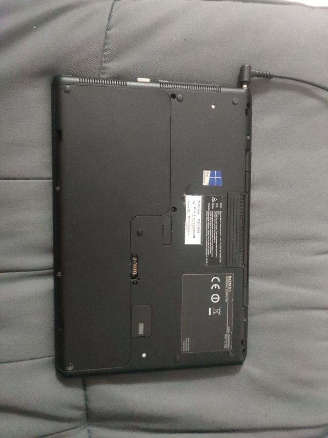 SONY Vaio SVS131E1EM - Portátil Nero