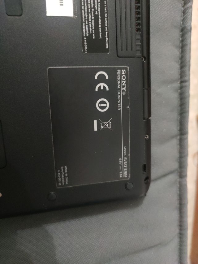 SONY Vaio SVS131E1EM - Portátil Nero