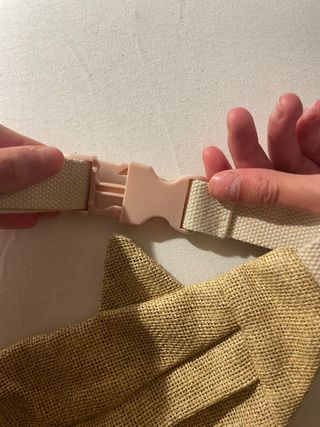 Riñonera Zara gato niña beige