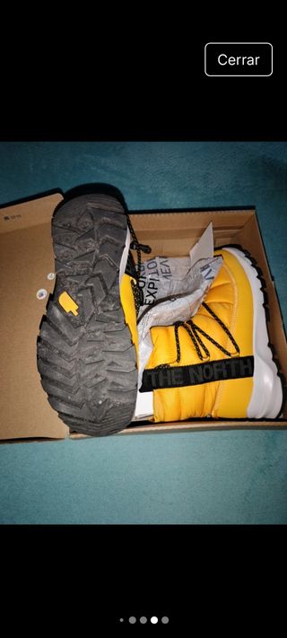 Botas North Face amarillas talla 38