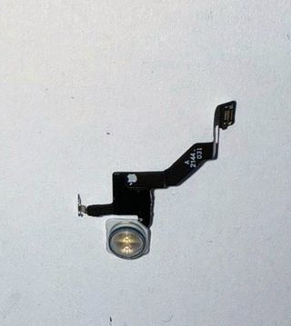 Flash iPhone 13 Original ( desmontaje)