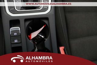 Volkswagen PASSAT 1.6 TDI 88KW DSG ADVANCE 4P