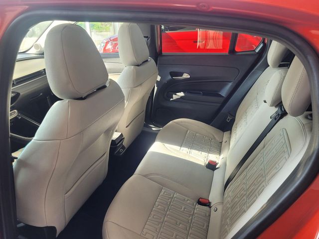 Fiat 600e 54kwh 115kw (156cv) La prima