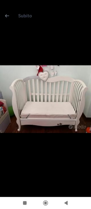 Culla bianca shabby chic