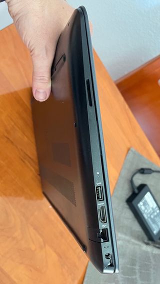 Portátil HP Omen 15-ax008ns