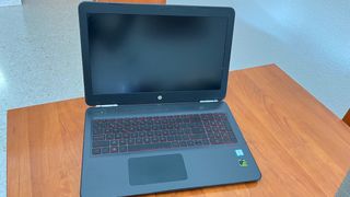 Portátil HP Omen 15-ax008ns
