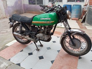 Ducati 250 Strada: Moto Clásica