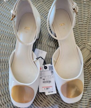Zapatos Zara - Blancos con dorado - 36