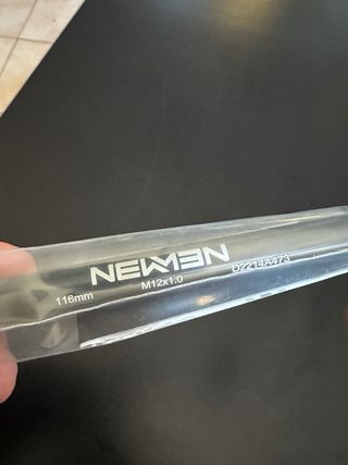 NEWMEN Perno passante M12x1,0 mm Strada anteriore 