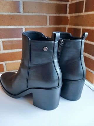 Botines mujer negros