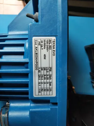 Bomba dosificadora PH o  Cloro SEKO AKL 803 nuev