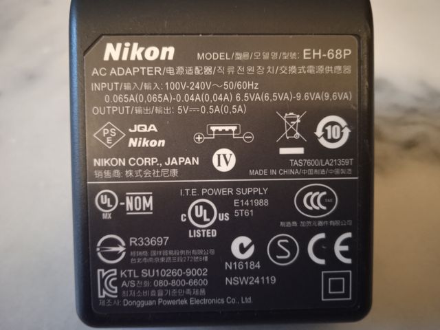 Cargador Nikon EH-68P