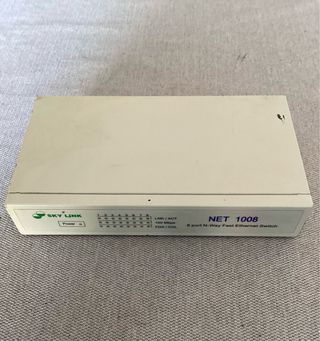 Switch Ethernet Sky Link NET1008 - 8 puertos