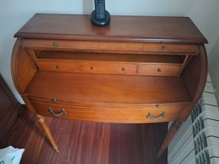 Escritorio madera maciza antiguo