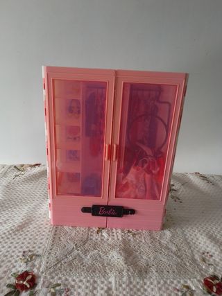 Armario Barbie - Ropa y Accesorios