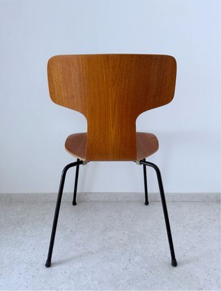 Silla ORIGINAL modelo 3103 teca de Arne Jacobsen