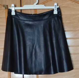 Mini Falda Negra Bershka Polipiel