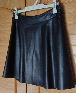 Mini Falda Negra Bershka Polipiel