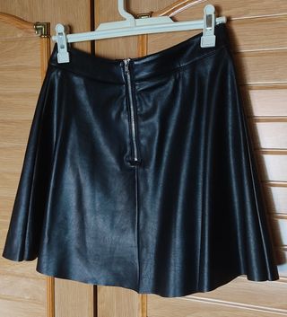 Mini Falda Negra Bershka Polipiel