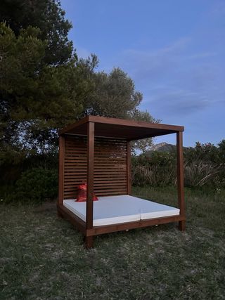 Cama balinesa de madera ¡A MEDIDA!