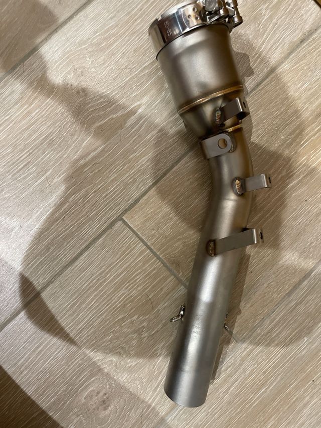 Escape Akrapovic K174- K148