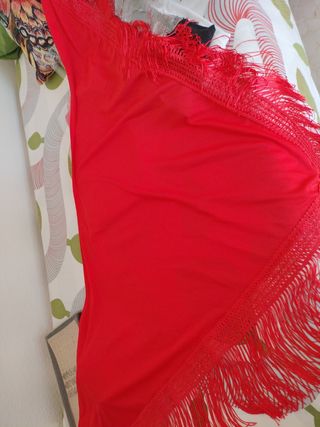 Manto rojo flamenco - nuevo